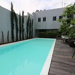 Nida Rooms Istana Medan Baru