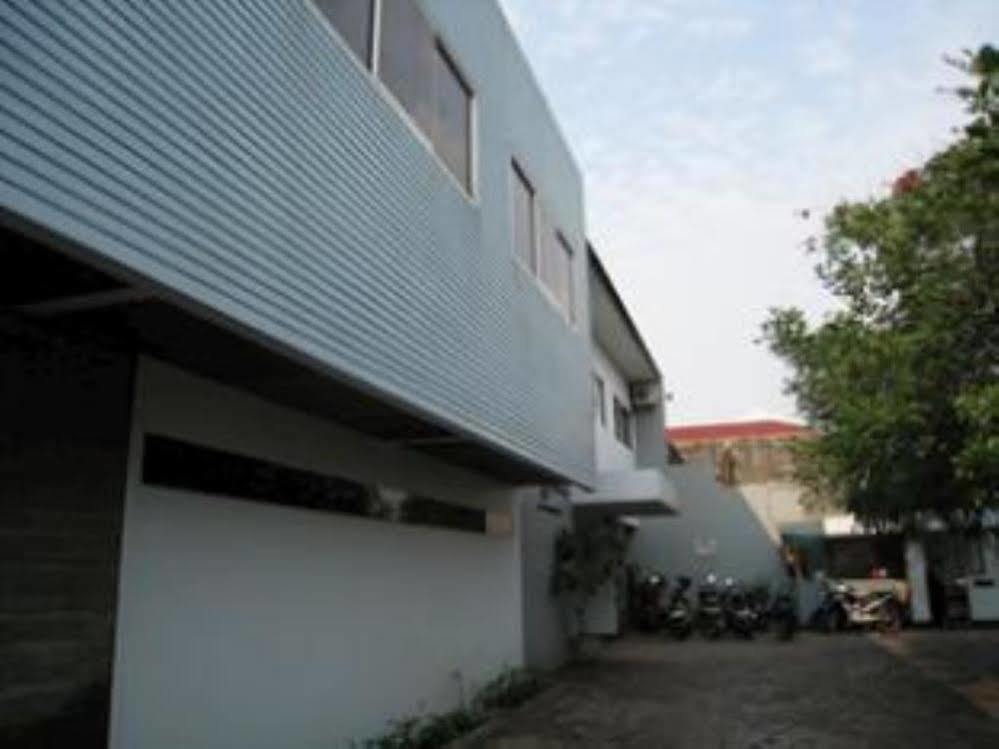 Nida Istana Baru